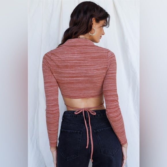 Self-tie Collared Top - Picture 3 of 8